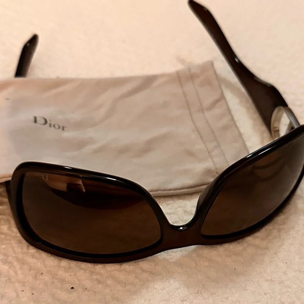 Dior Day 1 Sunglasses Brown/Gold - No Case Included Like New Excellent Conditio